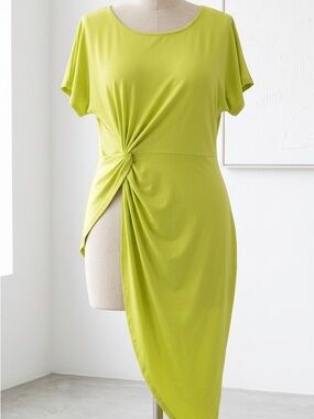 Rebdolls| Mod Chartreuse Asymmetrical Knot-Front Short Sleeve Top/Blouse Sz 2X